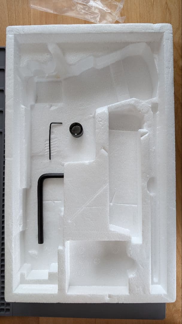 carbon8、CZ P-09 co2 、アウターバレルカスタム品、ボンベ2本