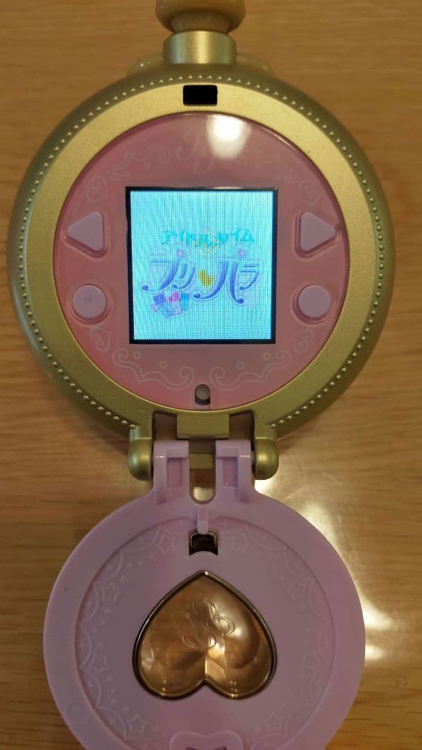 タカラトミーアーツ、『アイドルタイムプリパラ』のキーアイテム