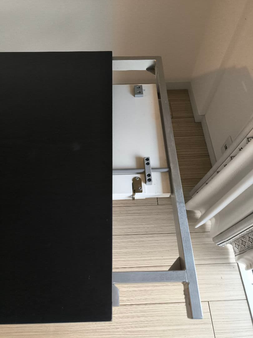 東京インテリア購入　折りたたみ式昇降ダイニングテーブル　ブラックガラス