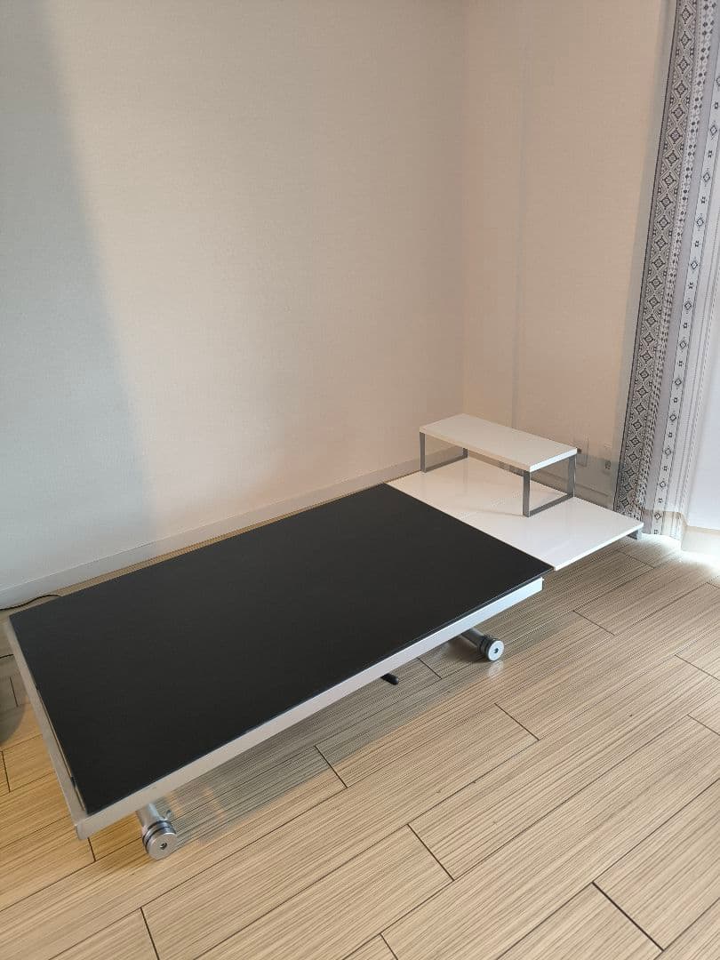 東京インテリア購入　折りたたみ式昇降ダイニングテーブル　ブラックガラス