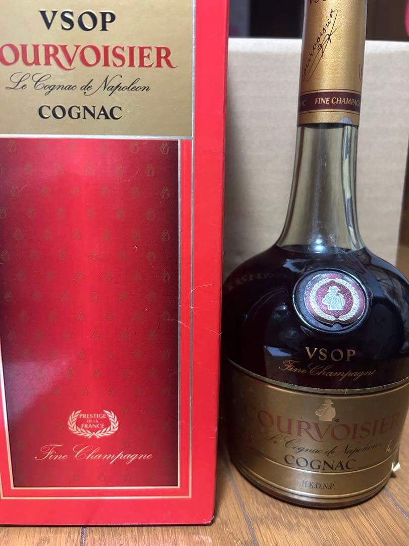 COURVOISIER VSOP ブランデー 700ml 40%