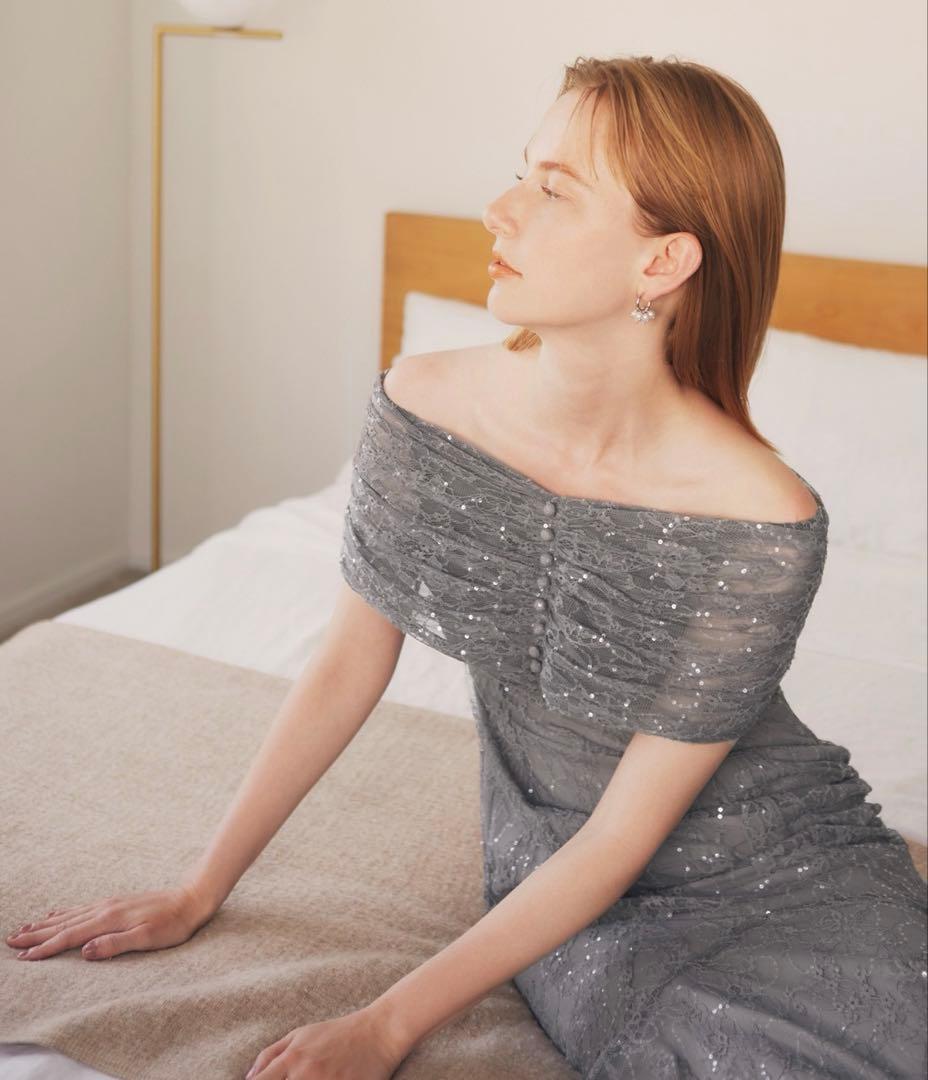 新品タグ付き！Leja グレー オフショルレースドレス Sサイズ