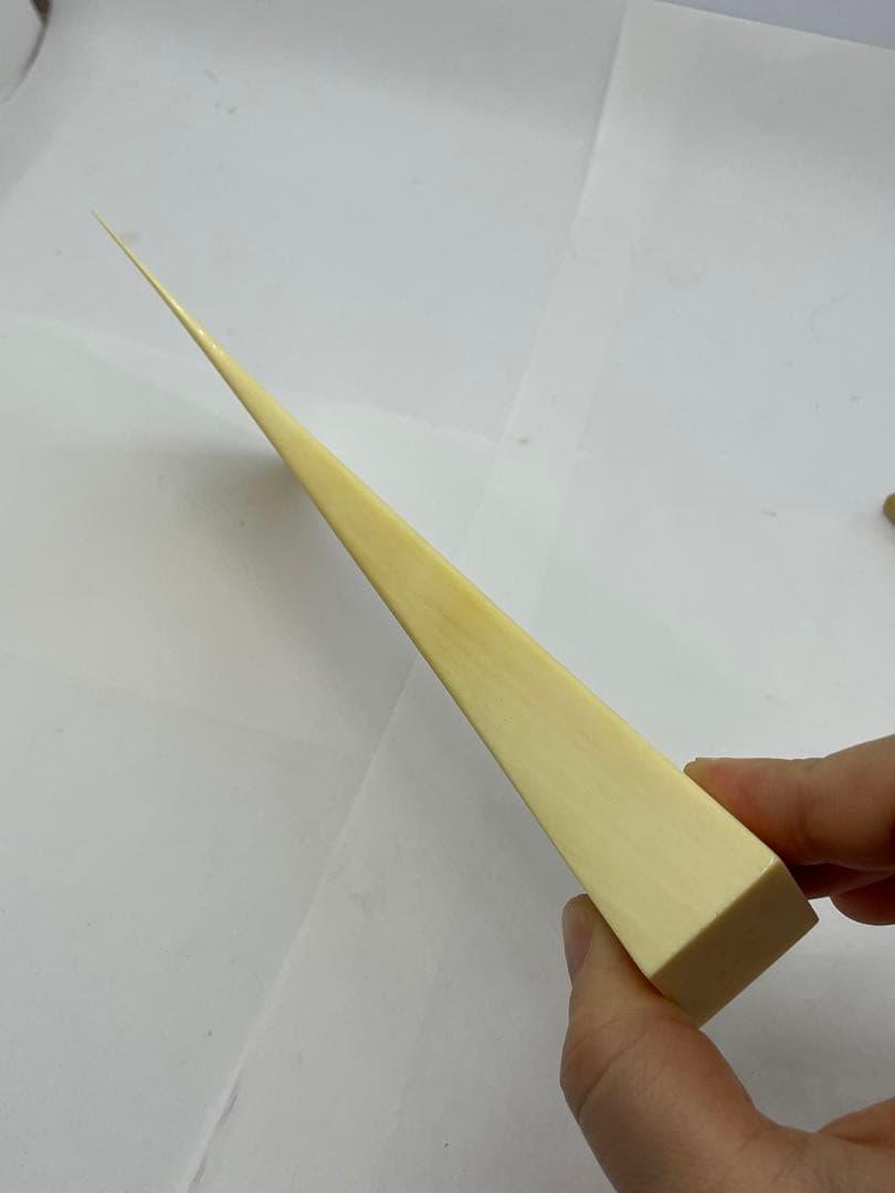 ヴィンテージ  天然素材　バチ　重さ約　119g　#723