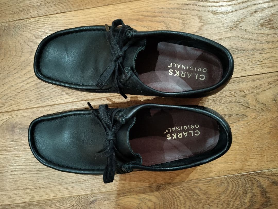 靴 Clarks Wallabee Black Leather