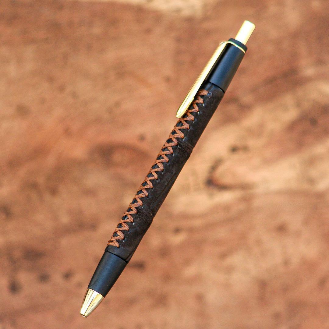 シックザール【Schicksal】クロコダイル ヌバック ブラウン　シャーペン