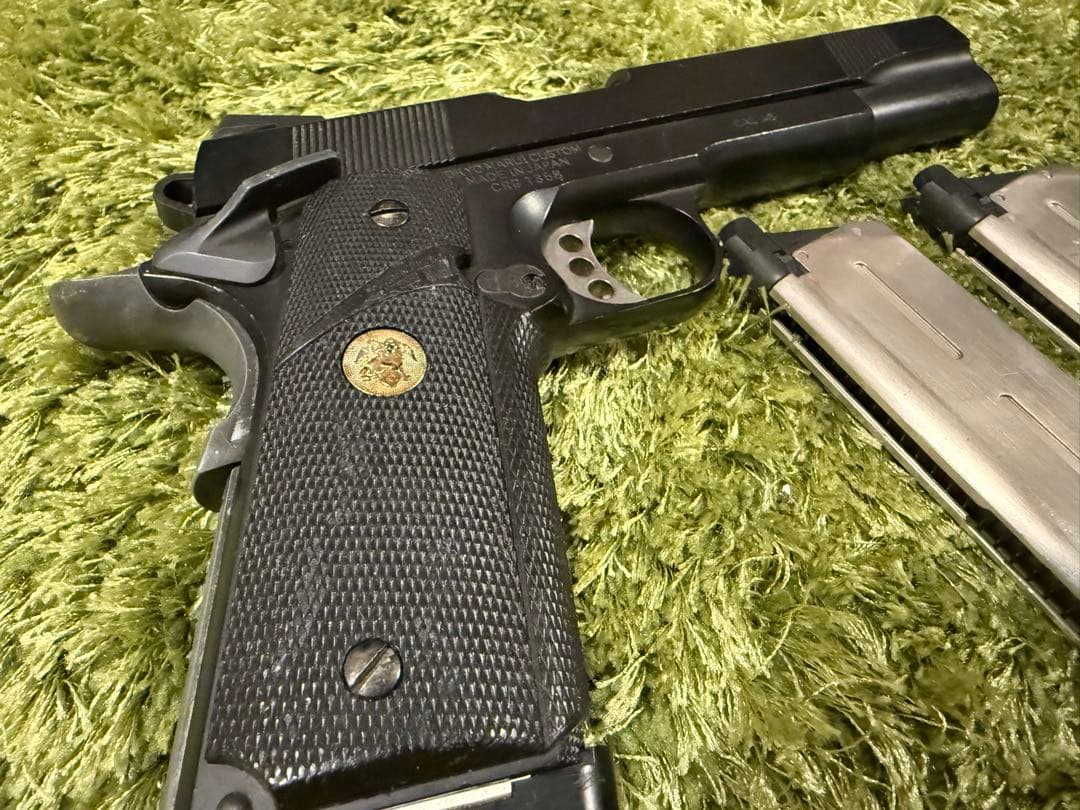 東京マルイ　MEUピストル　ガスガン　マガジン＋2本付