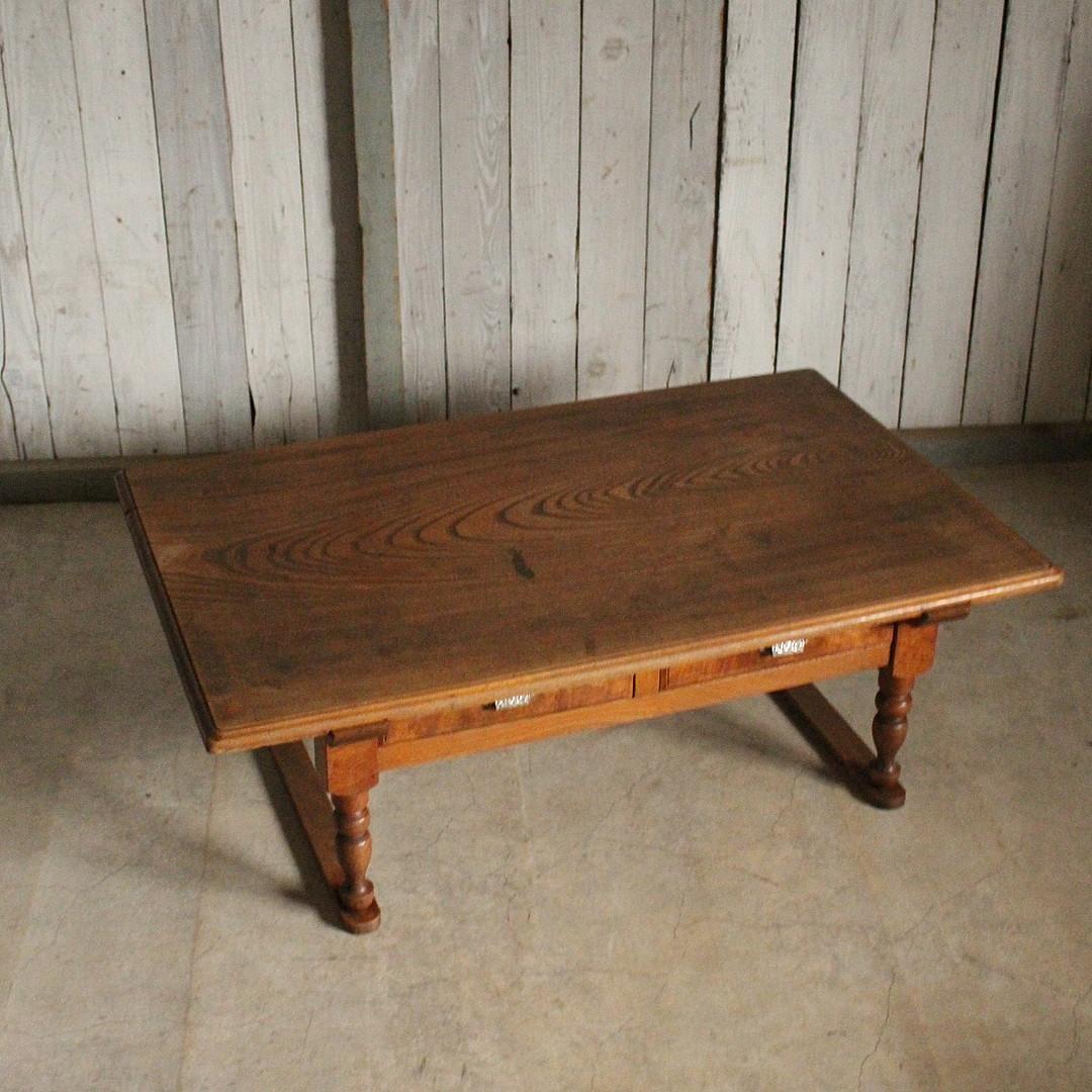 雰囲気の良い古い木製の机 引き出し2杯 ローテーブル 作業台 古家具