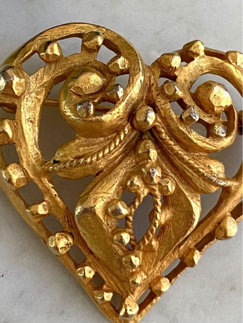 Christian Lacroix✨クリスチャンラクロワブローチハート