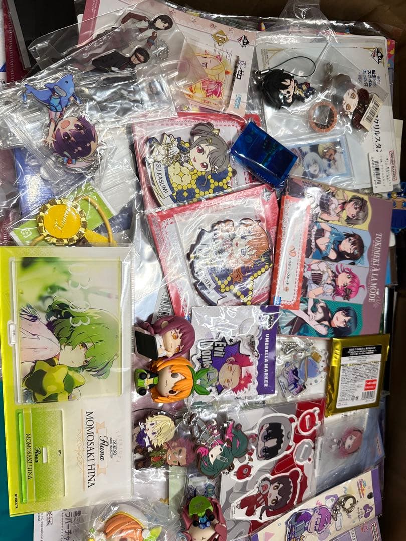 400 2 アニメグッズ 人気 ジャンプ 萌え系 美少女 少年 まとめ