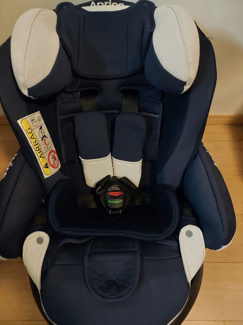 【美品肩ベルト新品付】ApricaフラディアグロウDX ベッド型チャイルドシート