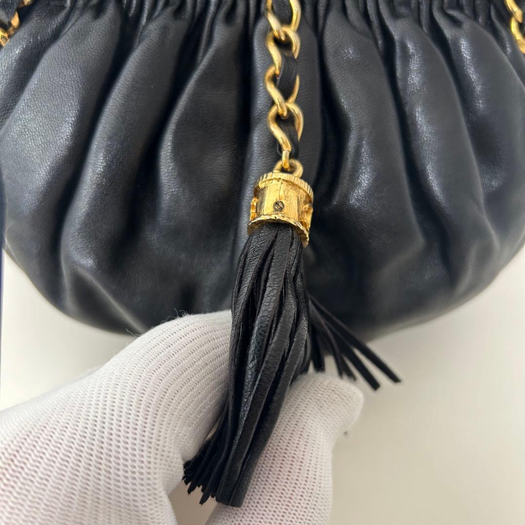 CHANEL シャネル ショルダーバッグ レザー がま口 フリンジ