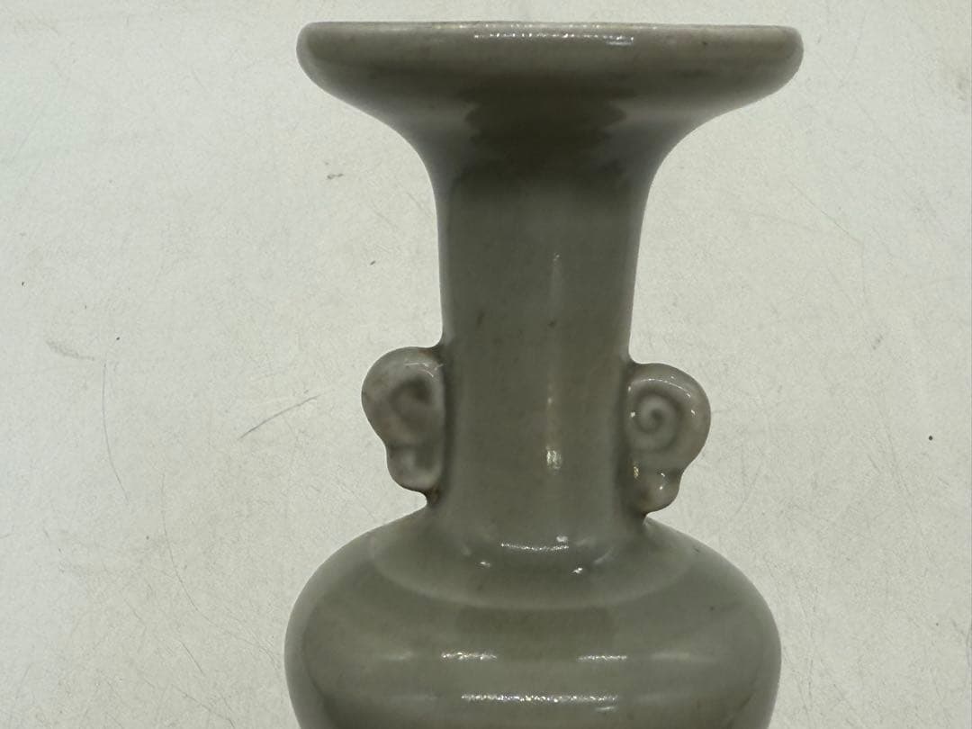 青磁　雙耳瓶　アンティーク　送料込み251010