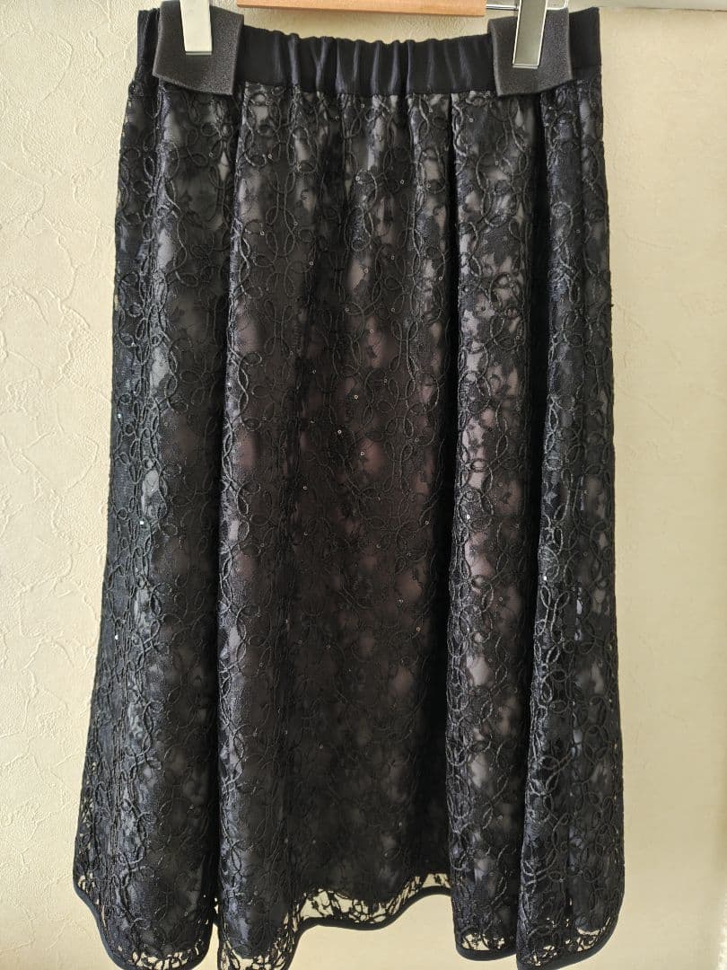 ピザ様 新品 TO BE CHIC 2024 レース刺繍スカート