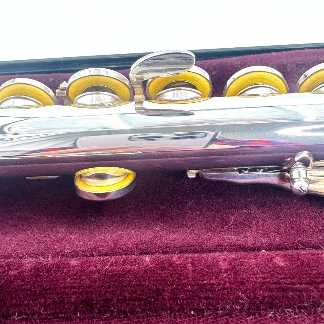 後期モデル✨鏡面磨き上げ済み✨YAMAHA フルート YFL-211 Eメカ付き