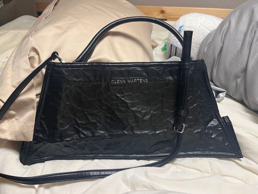【】　GLENN MARTENSショルダーバッグ