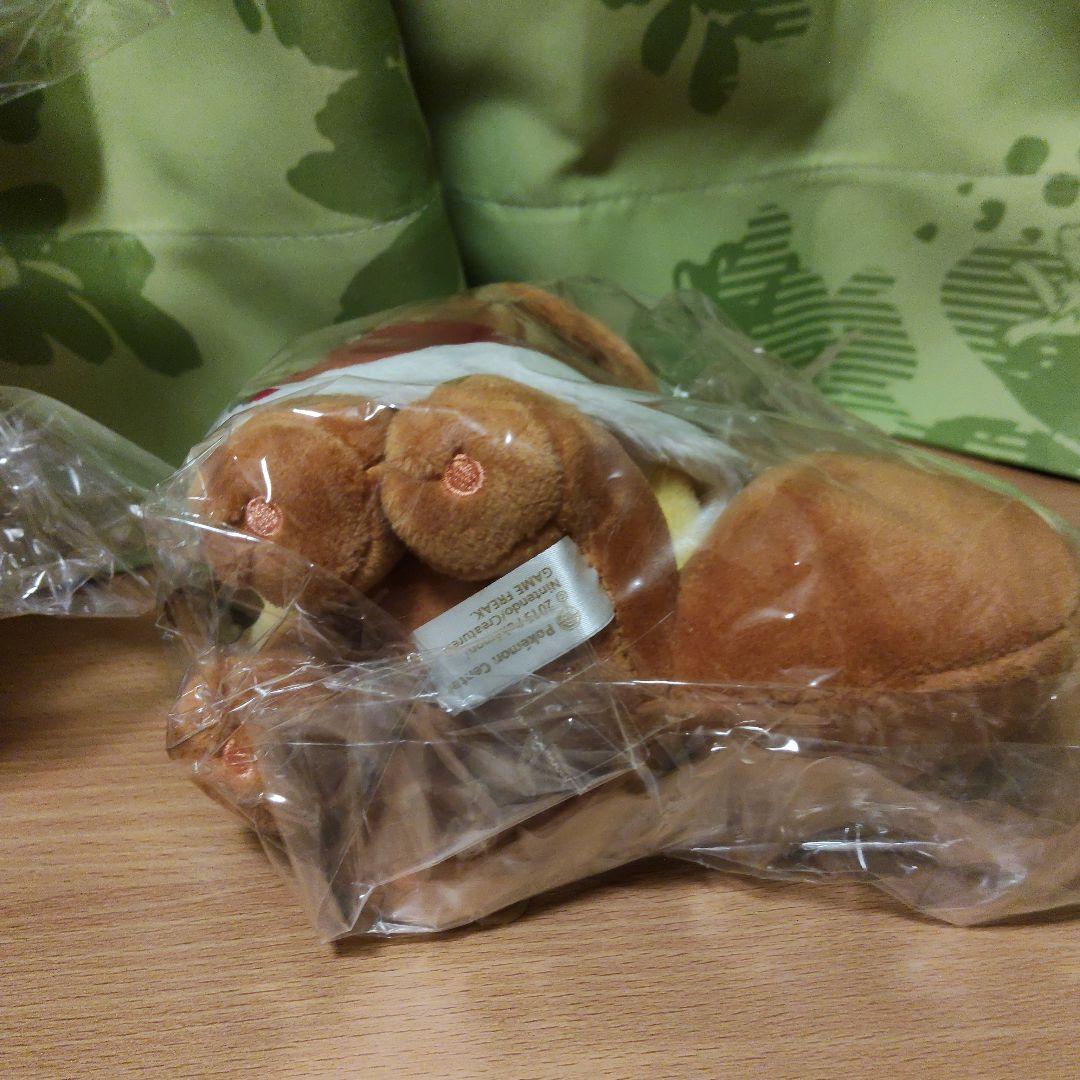 2015年　クリスマス　ピカチュウ　イーブイ　ぬいぐるみ