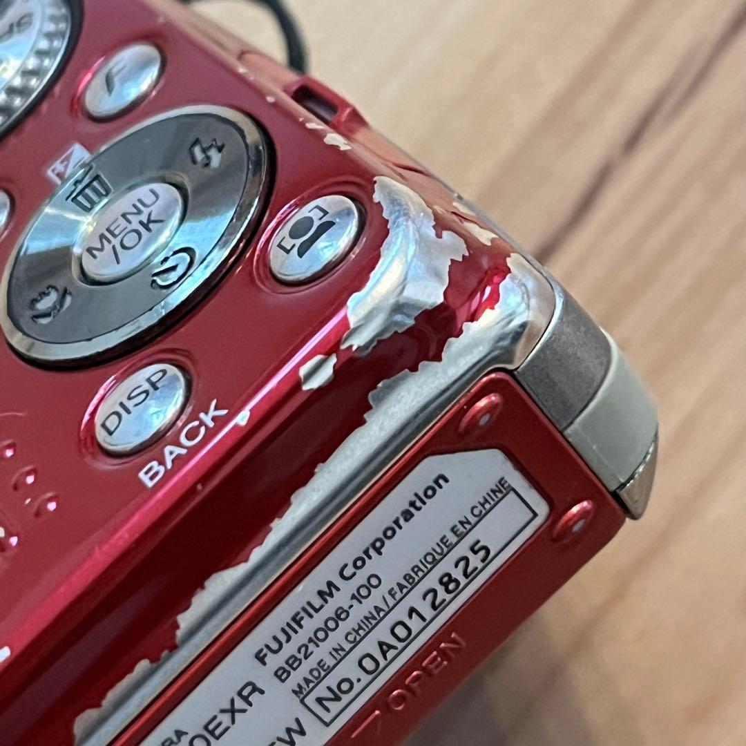 《送料込》FUJIFILM FinePix F80EXR デジカメ　充電器付