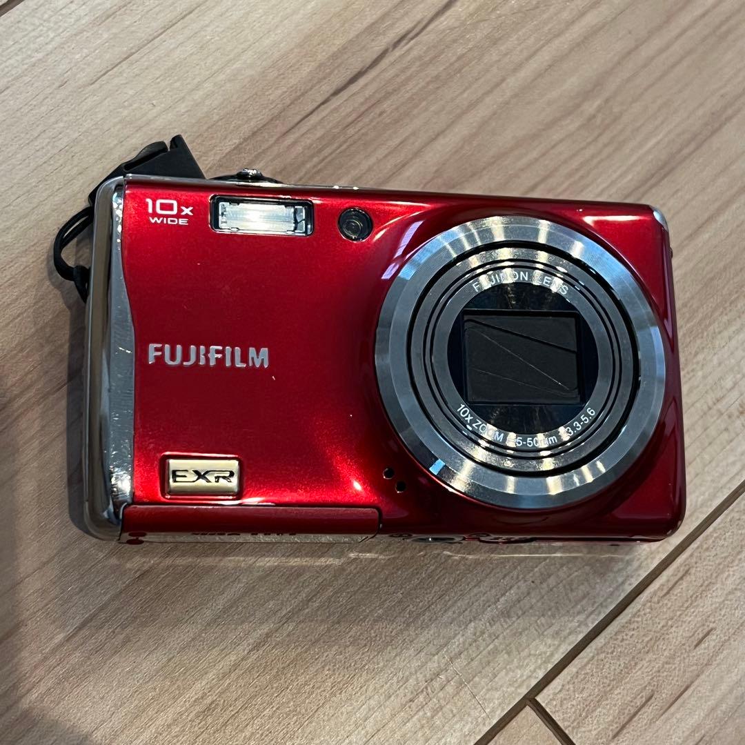《送料込》FUJIFILM FinePix F80EXR デジカメ　充電器付