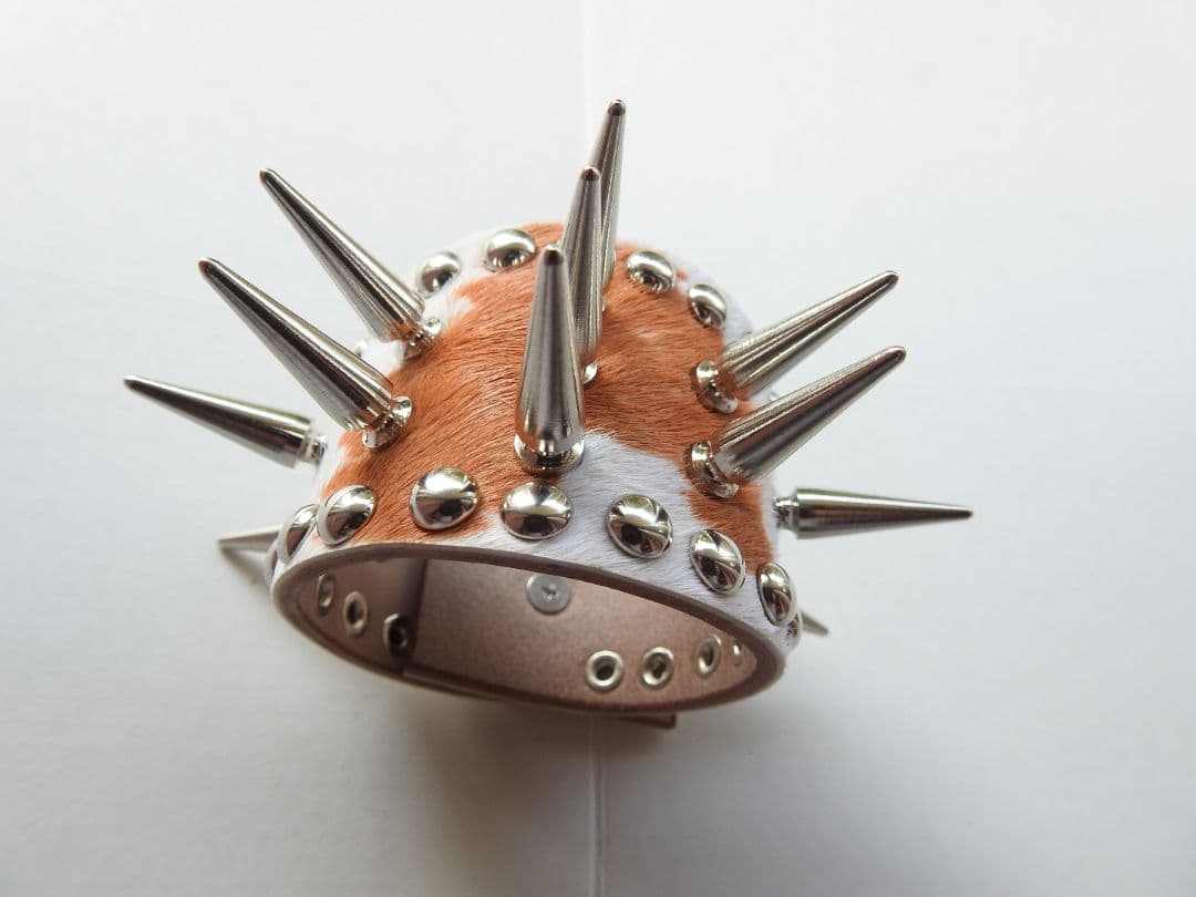 パンクスパイクバングル・リストバンドレザーブレススパイクコーンサバシスターなち