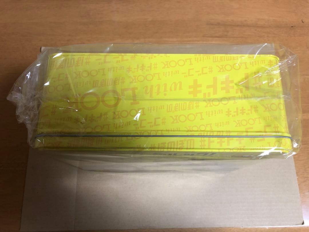  Man　LOOK　コラボ　たのしめルック缶