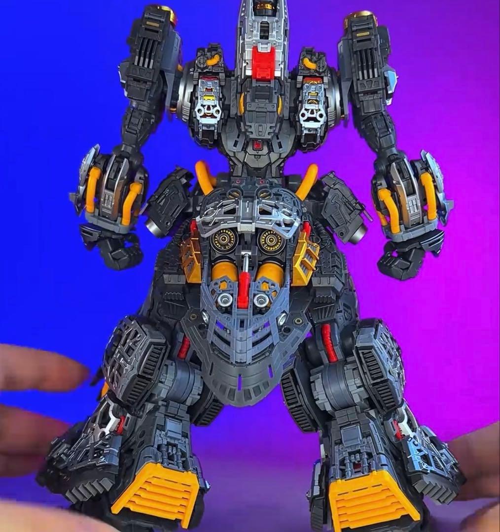 1/100 オシリスの翼 クシャトリヤ LED発光ユニット付属 MGEX級海外製