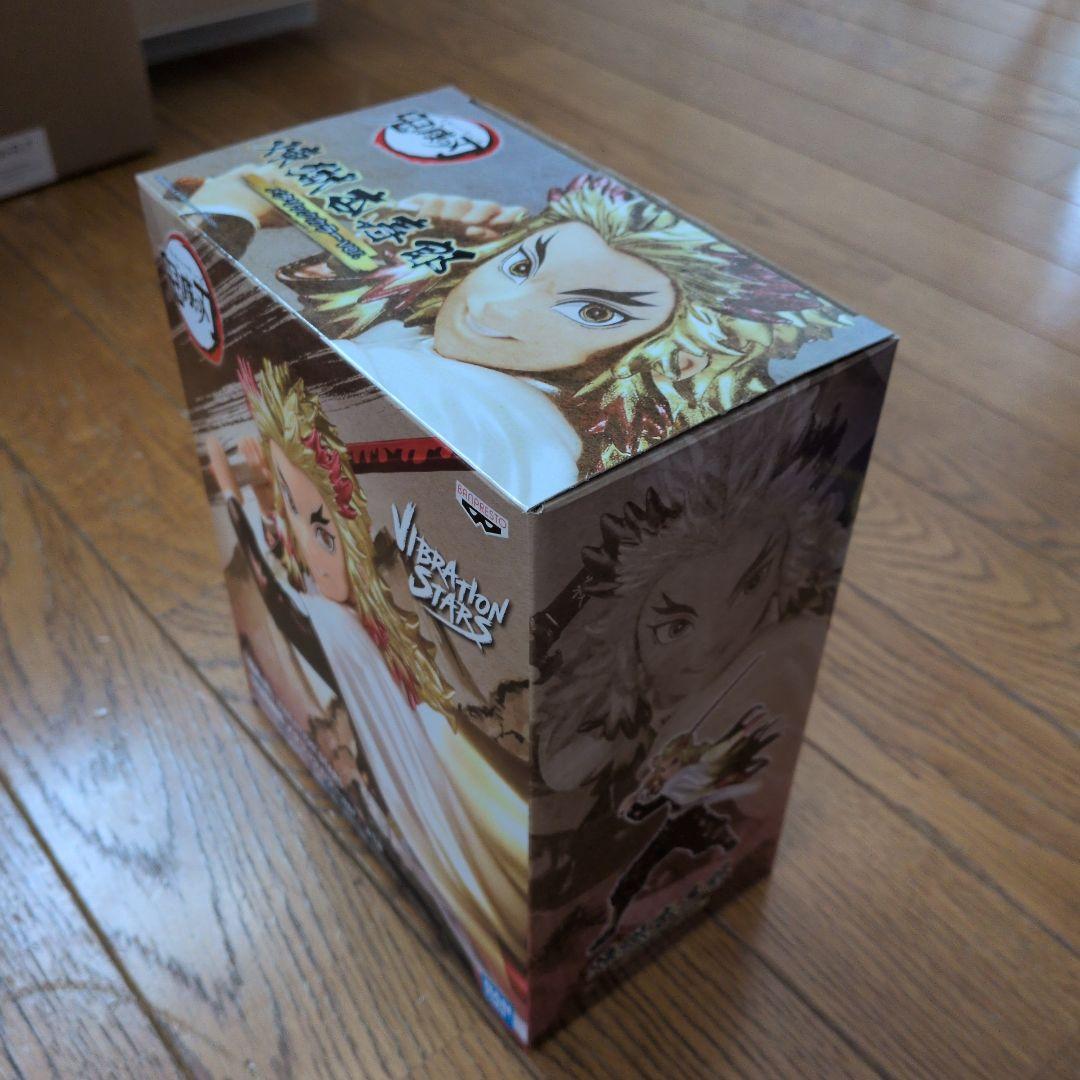 鬼滅の刃　煉獄杏寿郎　フィギュア　メタリック　ローソン　限定300体