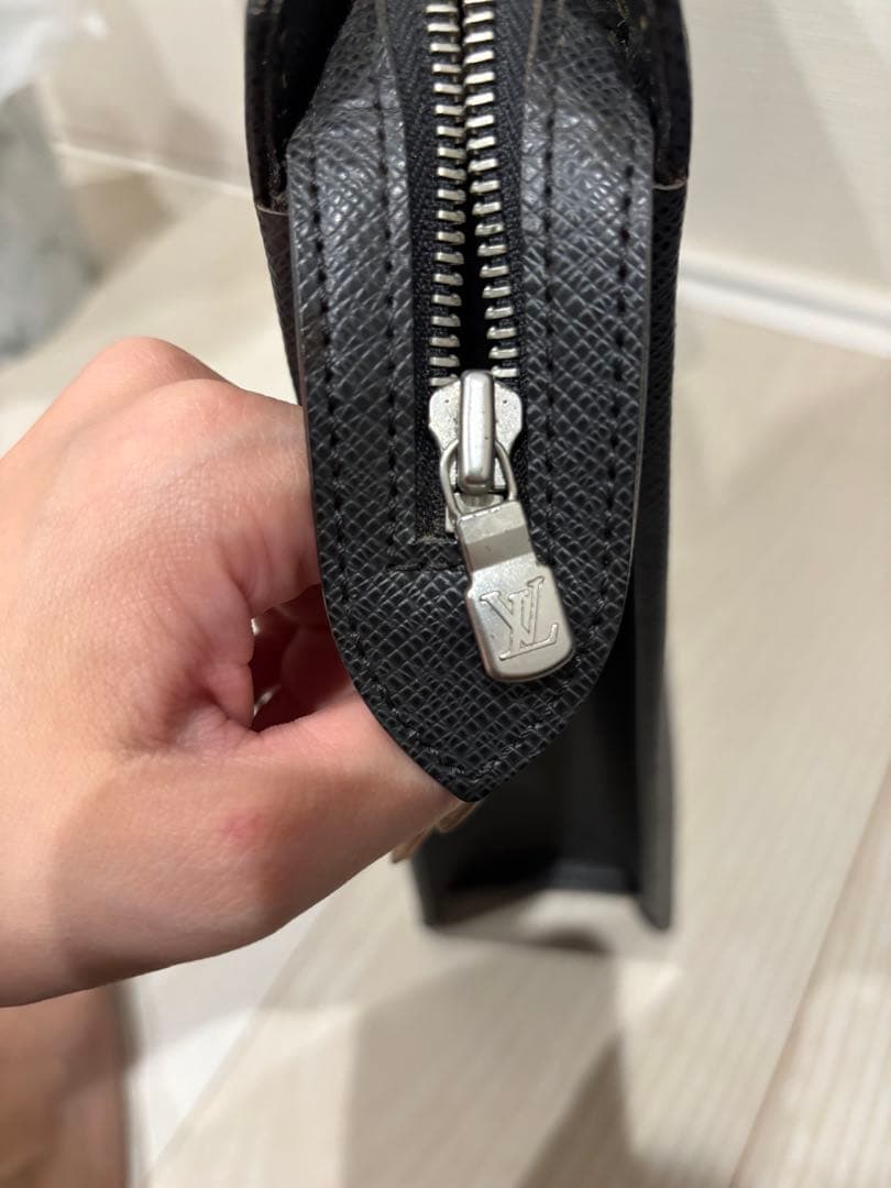 LOUIS VUITTON ブラック ビジネスバッグ