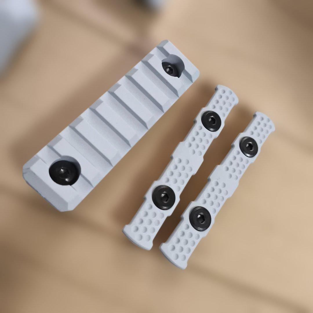 東京マルイ製　AKホワイトストーム　次世代電動ガン　予備マグ　ナイツタイプサプ