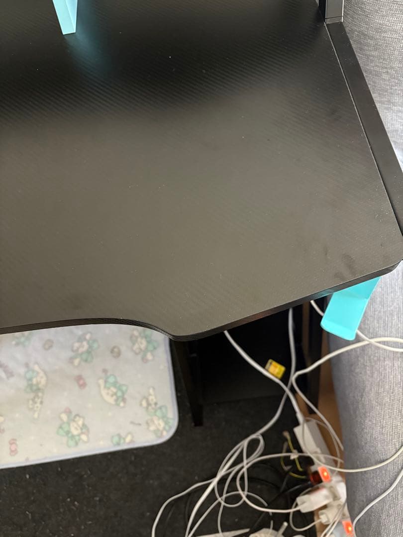 二段式ゲーミングデスク 黒×水色　ドリンクホルダー　ヘッドホンかけ付き