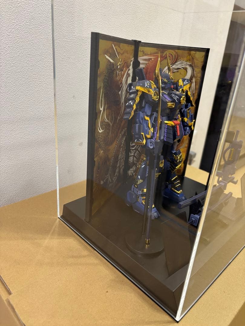ガンプラ　MG 武者ガンダムMK-2 アクリルケース付き