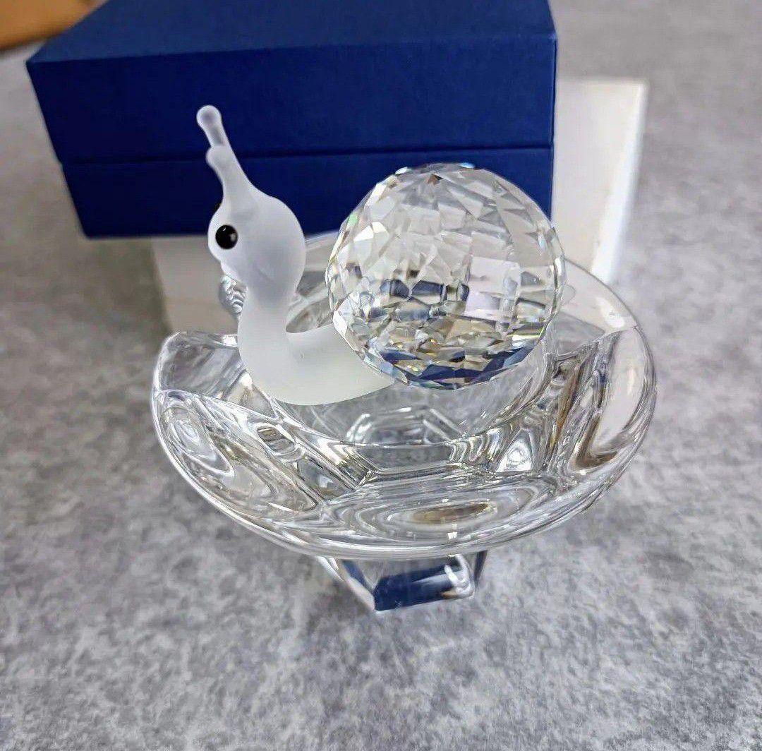 SWAROVSKI スワロフスキー】葉っぱの上のかたつむり☘ 置物 インテリア