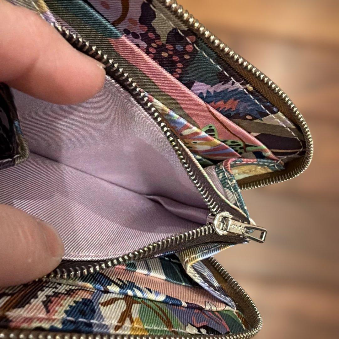 エルメス HERMES シルクインコンパクト