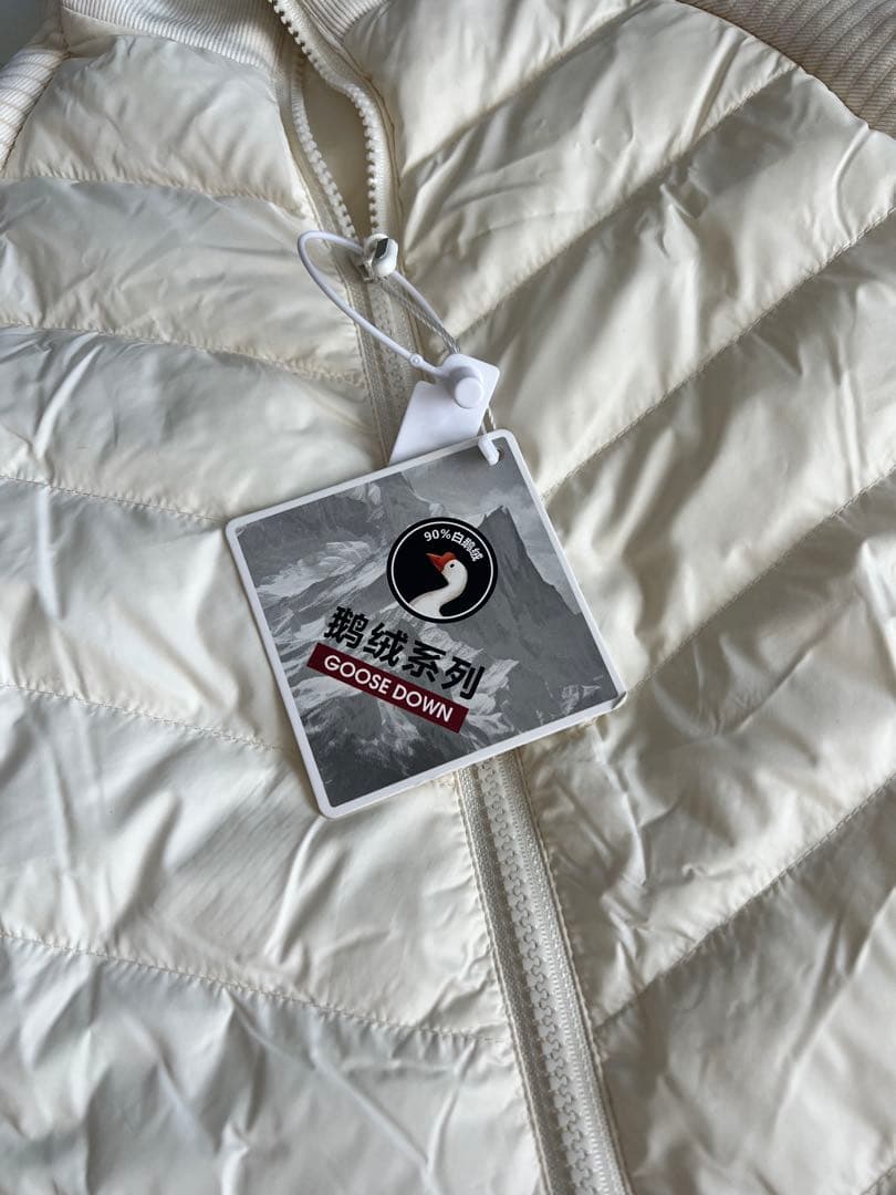 セットアップ　レディースゴルフダウントップス、キュロットセットアップ