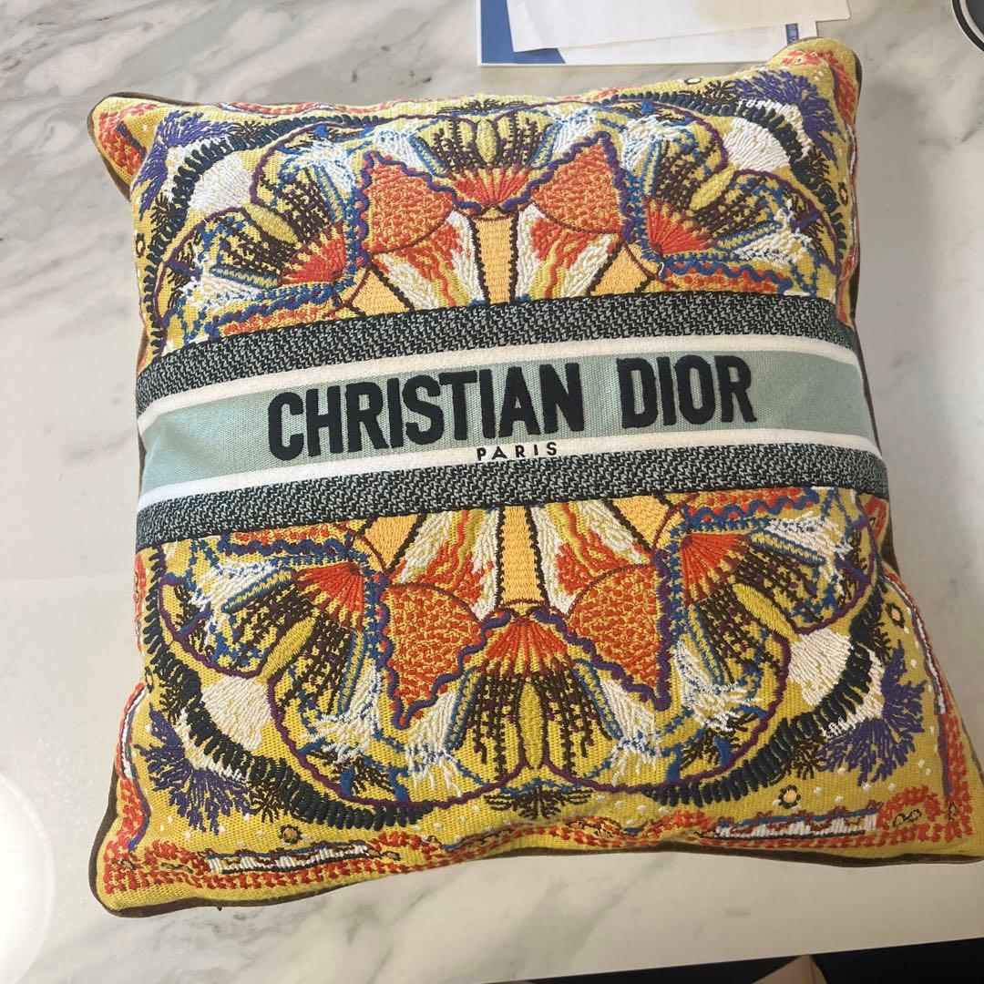Christian Dior クッションカバー