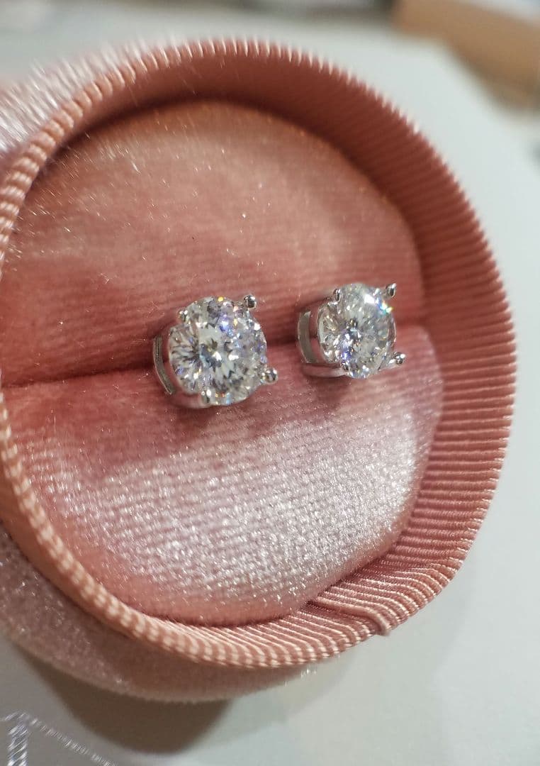 きなこ様専用！最高級モアサナイト ヘイローリングと100面カットピアス