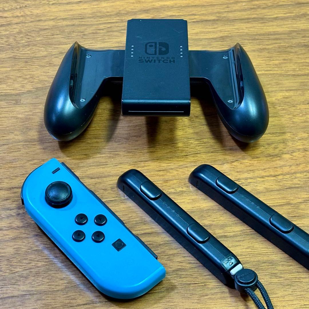 Nintendo Switch 本体 + Joy-Conコントローラー(左のみ)
