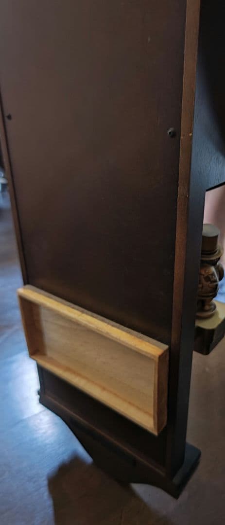 掛時計 装飾的彫刻付き（Small　World）昭和　レトロ