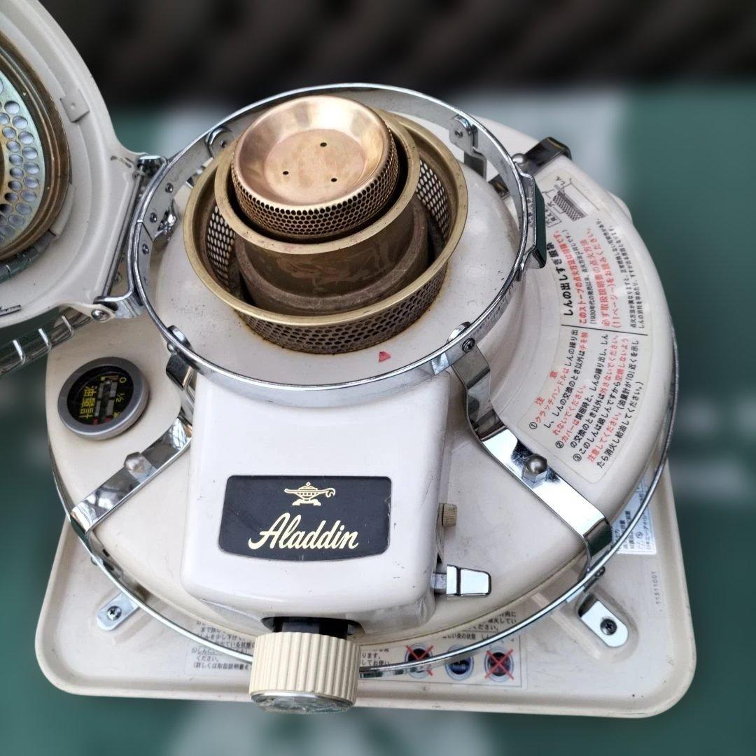 アラジン メンテナンス済。純正芯交換済。取り扱い説明書。ベージュ