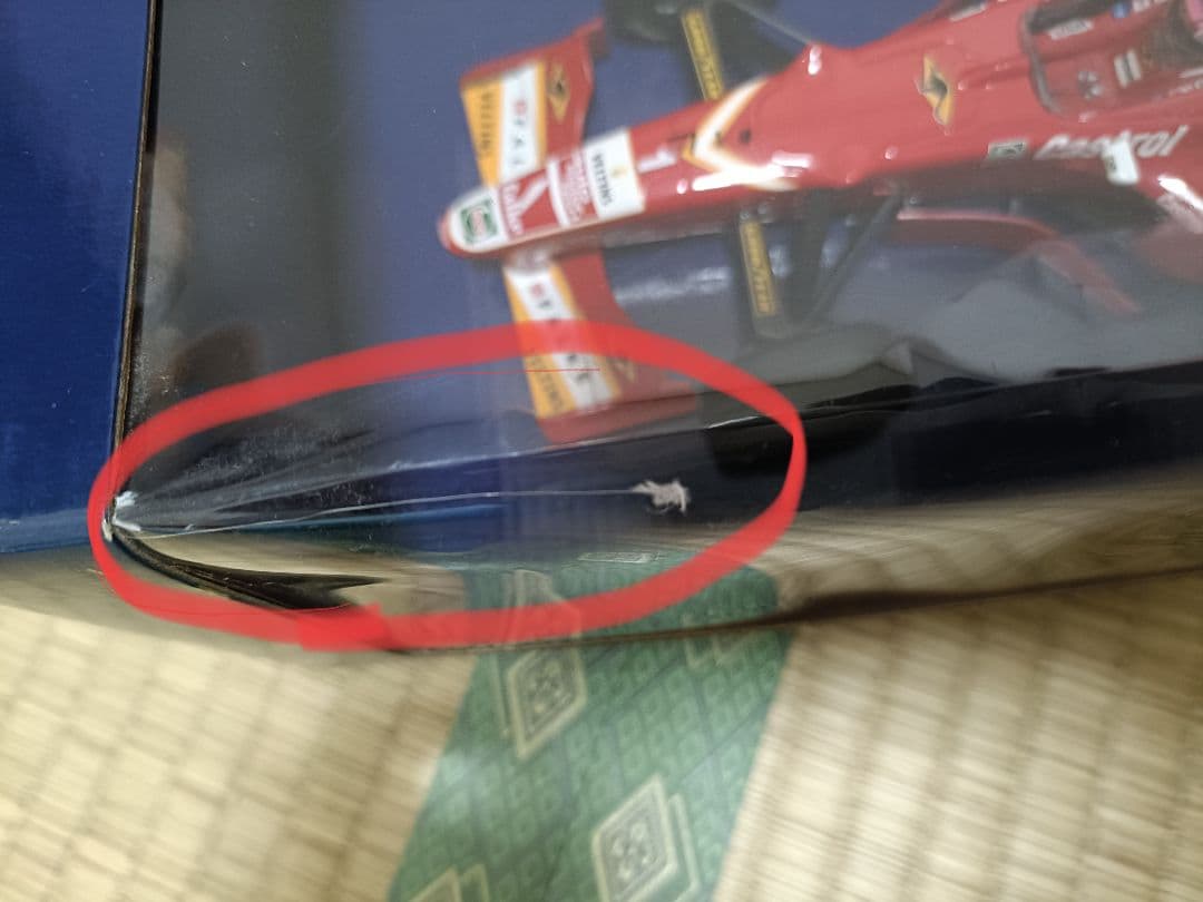 F1　Jacques Villeneuve 1/18 ミニカー