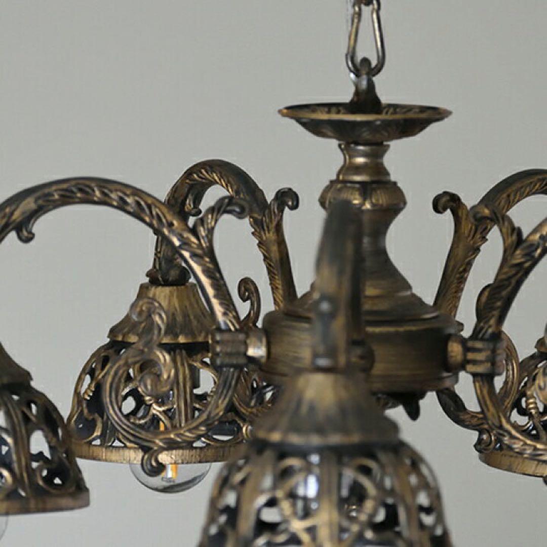 ジョグジャJogjakarta 5灯シャンデリア残1点