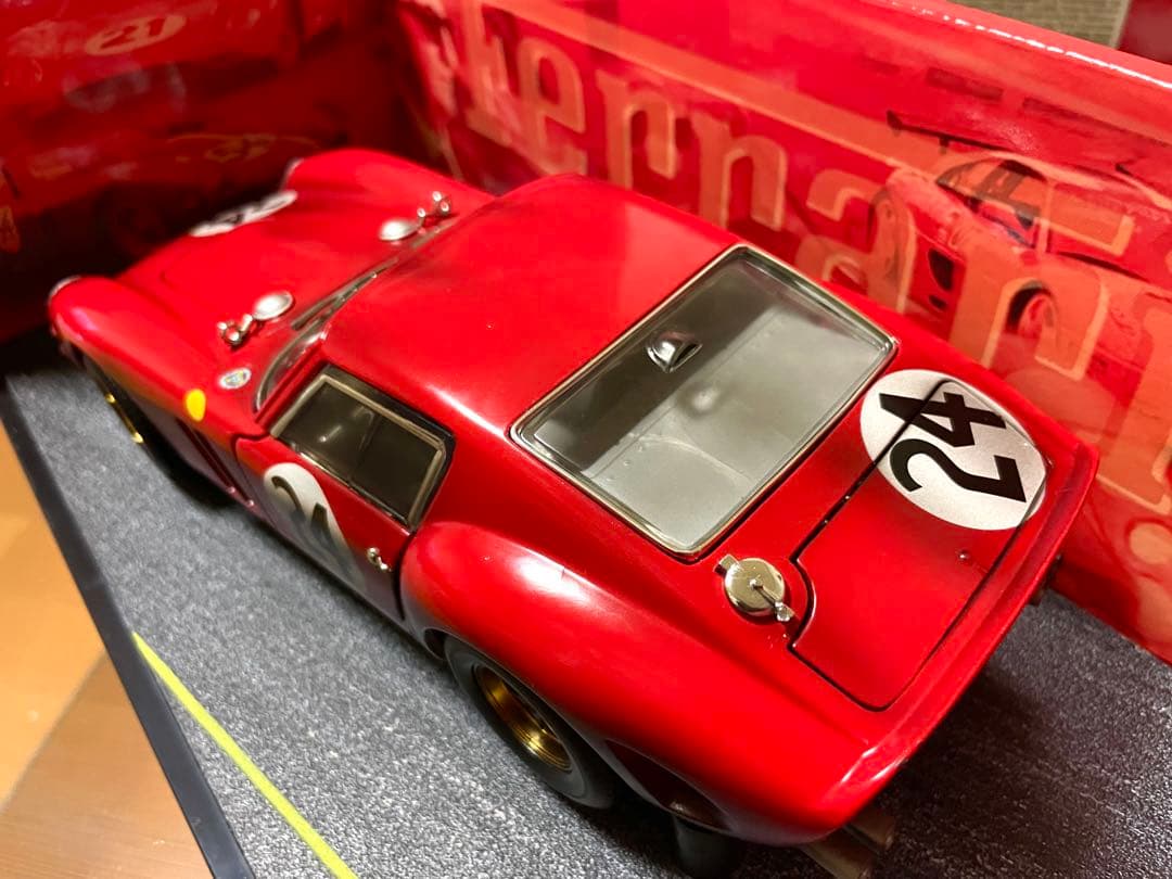 価格変更1/18ホットウィール フェラーリ250GTO ウェザリング仕様 未展示