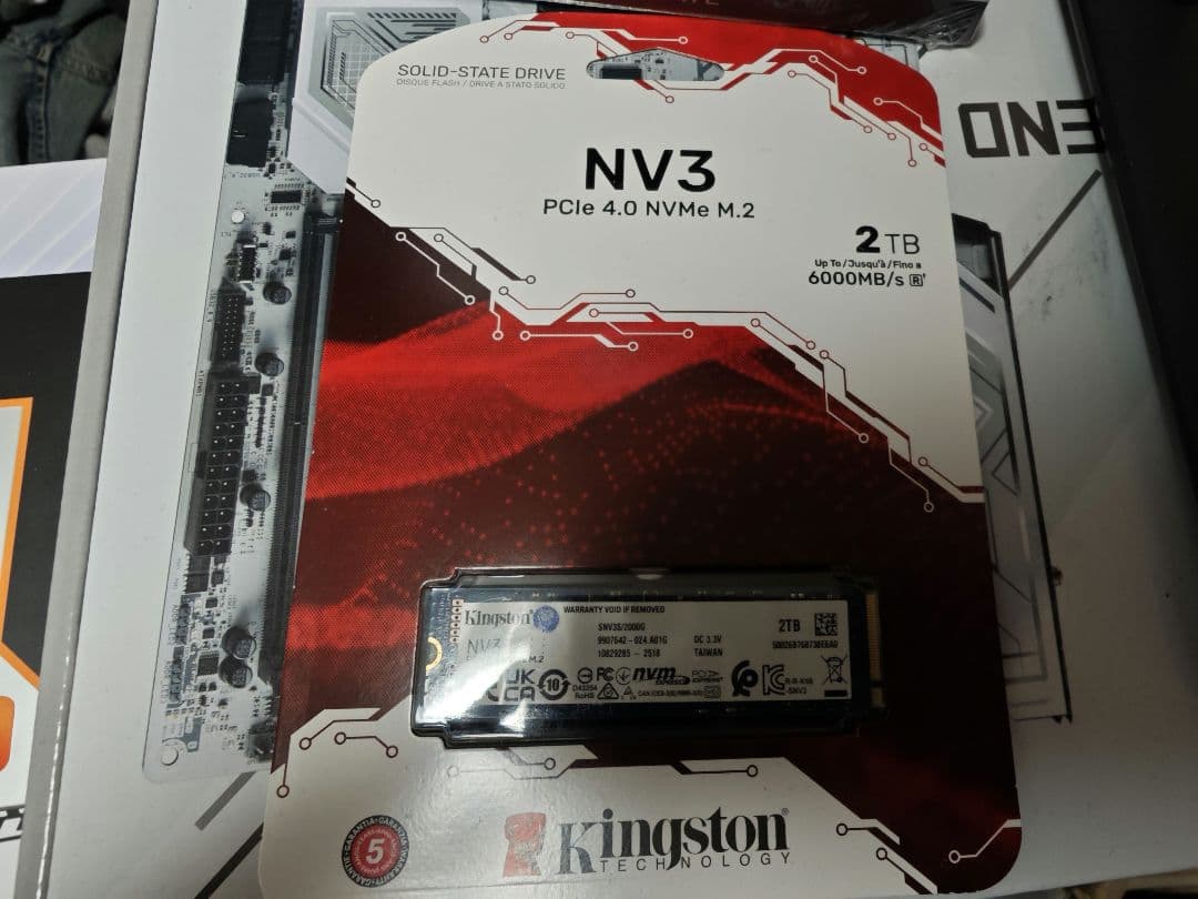 内蔵型SSD Kingston NV3 2TB PCIe 4.0 NVMe SSD Amazon.com: Kingston NV3 2TB M.2 2280 NVMe SSD | PCIe 4.0 Gen 4x4