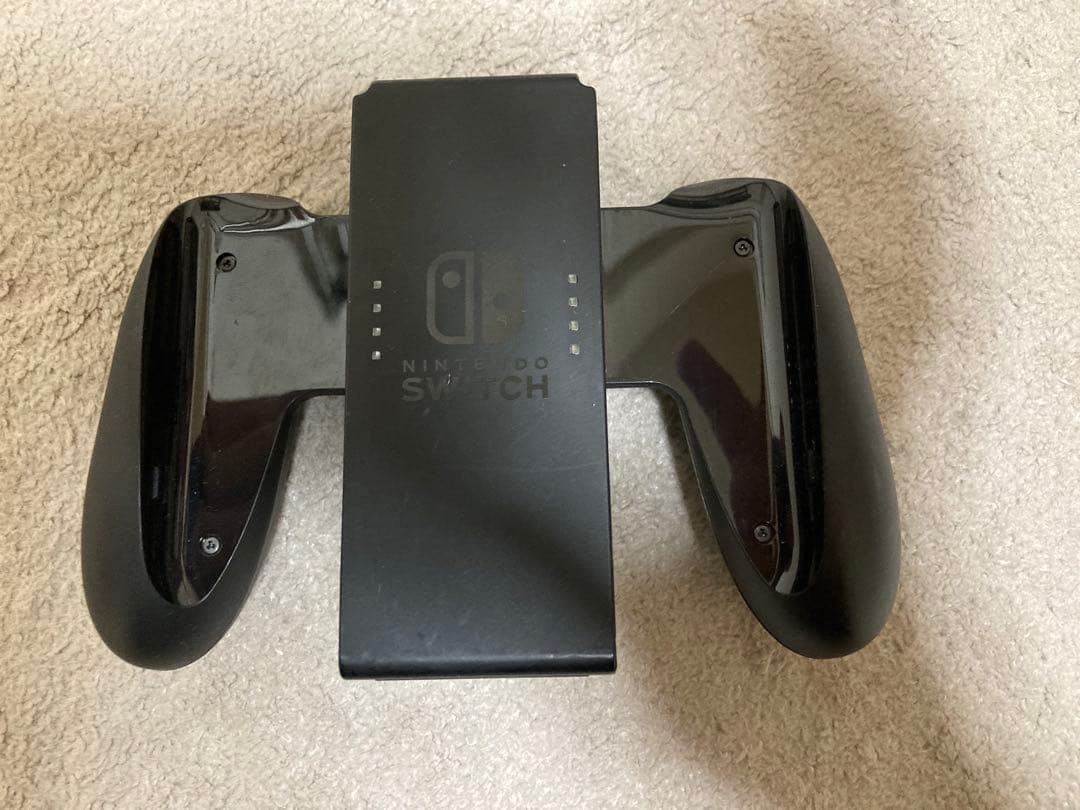 ［美品］Nintendo Switch 本体 （キャリーケース付き）