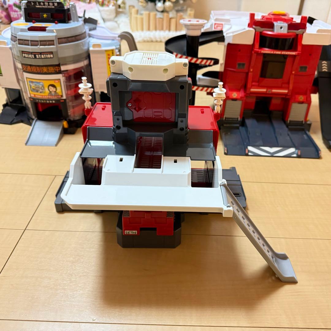 トミカ 大型トミカ3点　バラ売り可能