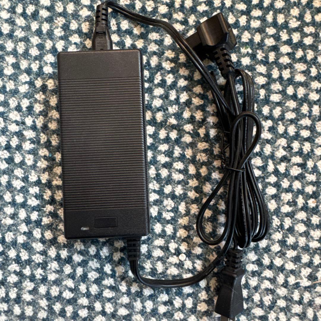 SUNPIE ポータブル冷蔵庫 18L DC 12V/24V 車載冷蔵庫