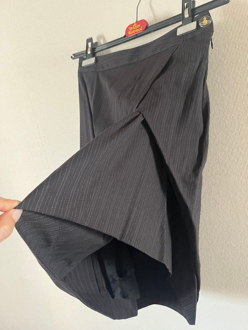 Vivienne Westwood イタリア製　スカート 黒　ストライプ　値下げ