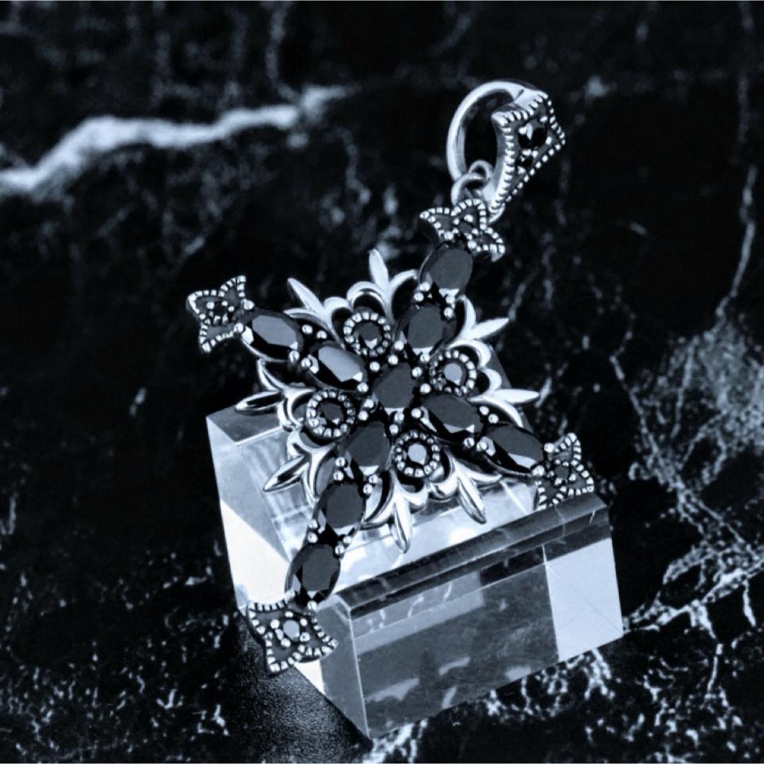 イッセイミヤケ ブラック プリーツ加工 サルエルパンツ サイズ:3