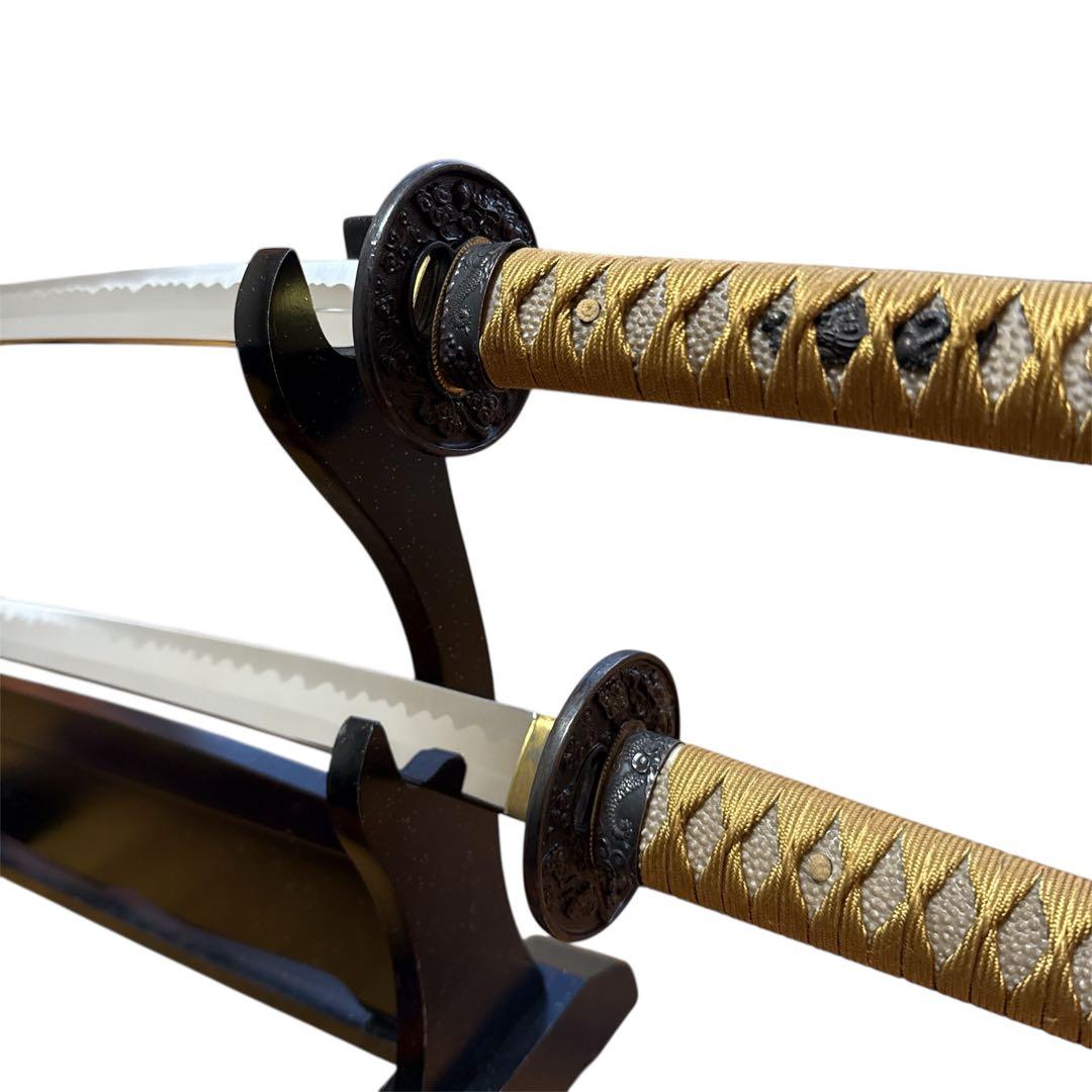 【美品】高級模造刀 ２本セット　打刀 日本刀 武具 観賞用　コスプレ　台座付き