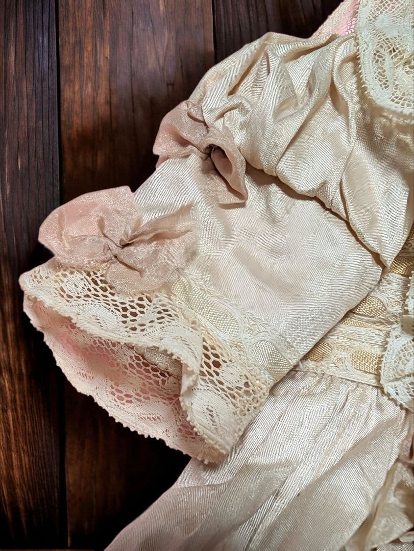 アンティーク ビスクドール ヴィンテージ シルク 豪華なドレス