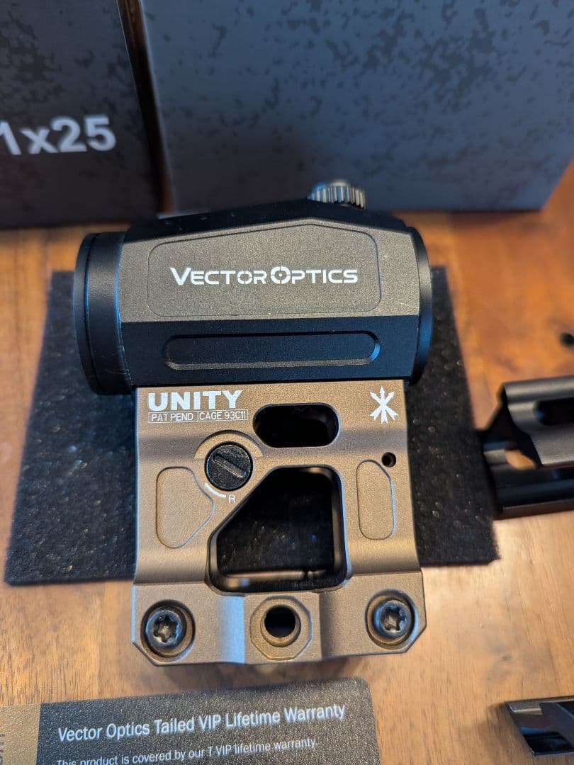 Vector Optics Scrapper 1x25 レッドドットスコープ